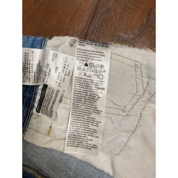 Levi's Premium 501 Shorts 26 Womens Distressed Denim Blue Ripped High-Waisted - Picture 12 of 12